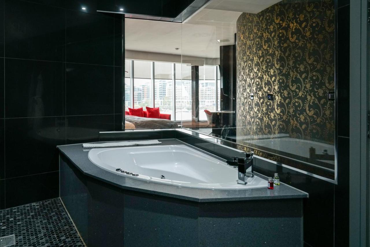 Rafayel on the Left Bank