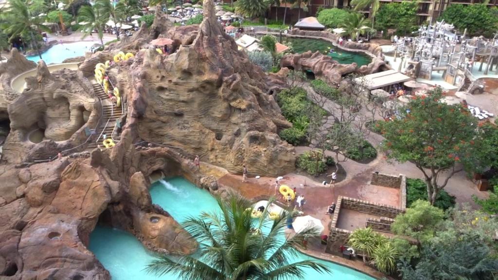 8 Best All Inclusive Resorts in Hawaii for Couples to Stay at!